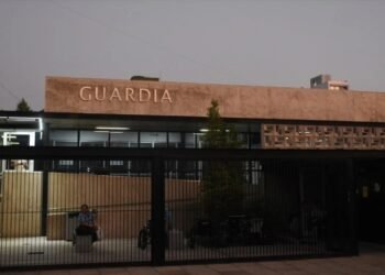 Violencia en Santa Rosa de Lima Pelea familiar: padre e hijo se apuñalan entre sí y uno quedó herido de gravedad