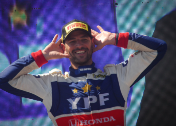 Viniendo desde atrás, Ardusso se quedó con el triunfo en el TC2000 en Rafaela