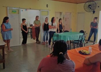 El Programa Bicentenario Inclusión Educativa tuvo su primer encuentro con las familias