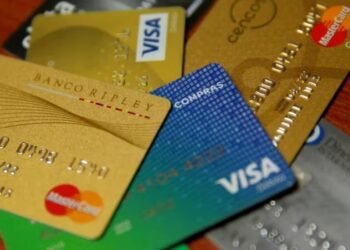 Dólar Qatar: cuándo se aplica y en qué casos no se cobra a pesar de gastar más de USD 300 en el mes