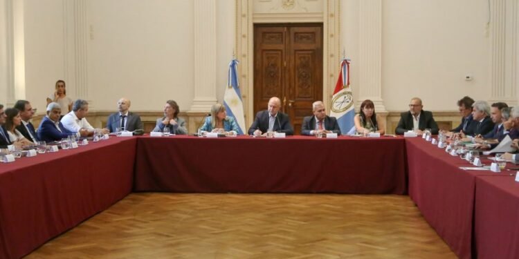El gobernador Omar Perotti encabezó un nuevo encuentro de la Junta Provincial de Seguridad en Rosario