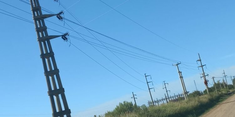Robaron un transformador y una localidad de la región quedó sin energía