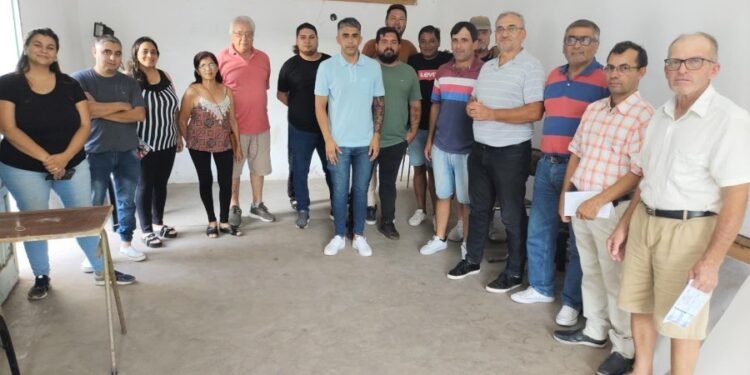 Instituciones de Frontera se reunieron con el senador Calvo y recibieron aportes provinciales