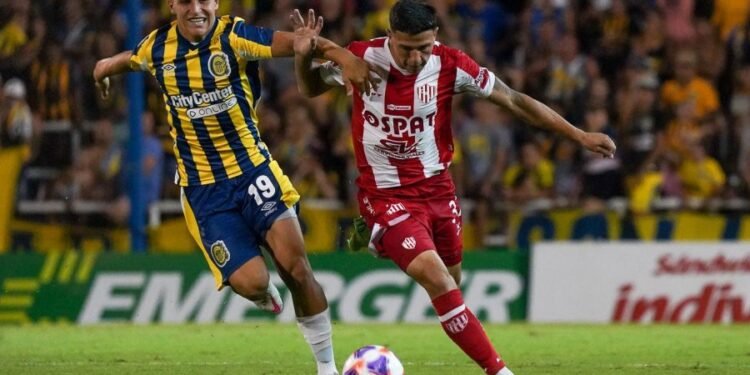 Unión lo ganaba pero el Canalla se lo empató en la última