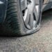 Le pincharon las 4 ruedas del auto en la cochera