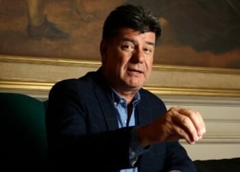 «El contrabando tiene un jefe en Paraguay que es Horacio Cartes»