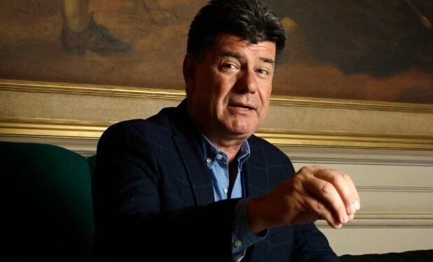 «El contrabando tiene un jefe en Paraguay que es Horacio Cartes»