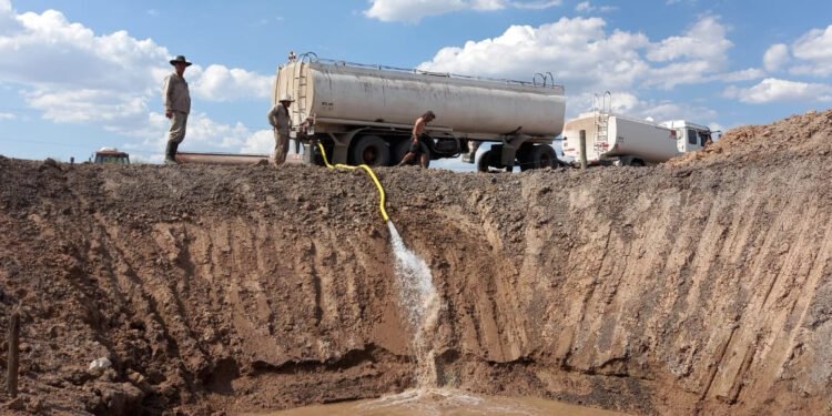 La provincia transfirió más de $900 millones para asistir a productores afectados por la sequía