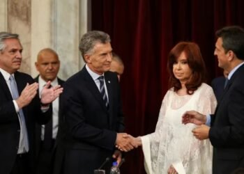 Deuda: una discusión de alto riesgo para la economía que desnuda la precariedad política