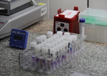 Convocan a mujeres a hacerse testeos preventivos en el mes del cáncer de cuello uterino