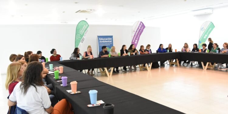 El municipio y directivos definen estrategias de educación ambiental