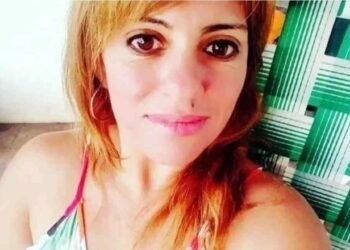 Tenía una restricción perimetral Brandsen: mató a su expareja a puñaladas y se suicidó en la vía pública