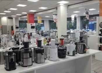 Suba del dólar: las ventas de electrodomésticos bajaron un 40%