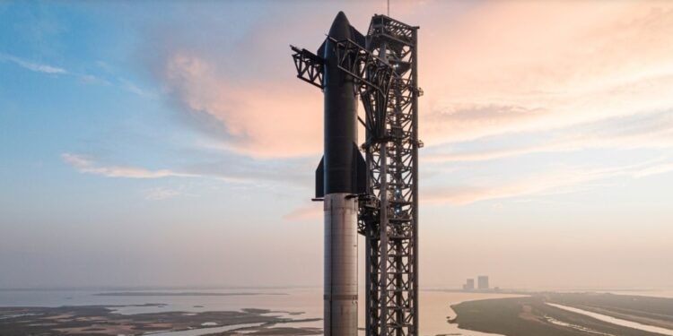 Tras el fallo SpaceX reintentará lanzar el cohete más grande del mundo