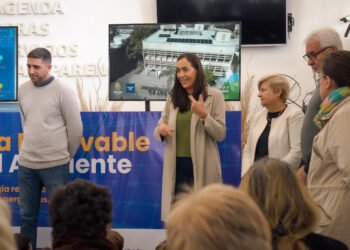 Se puso en marcha una planta de energía fotovoltaica en Cañada de Gómez