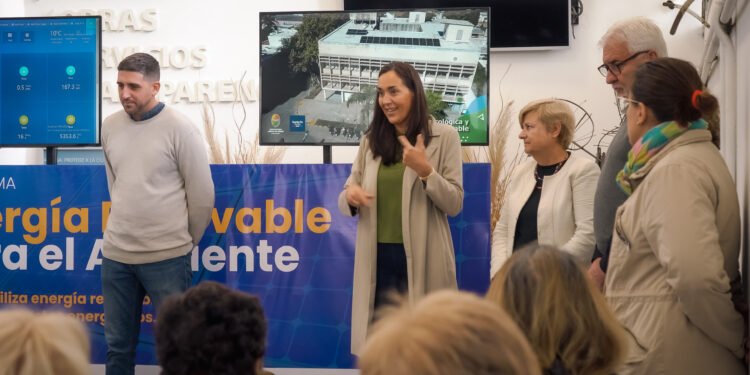Se puso en marcha una planta de energía fotovoltaica en Cañada de Gómez