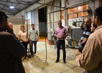 Producción y empleo: continúan las visitas a empresas y comercios de la ciudad
