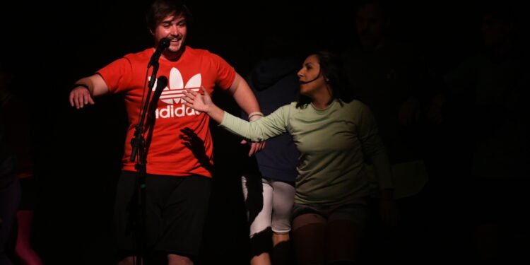 Vuelve “Todos mueren al final” y se presenta en La Máscara