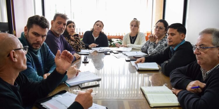 Avanzan procesos de inversión en maquinarias para el municipio