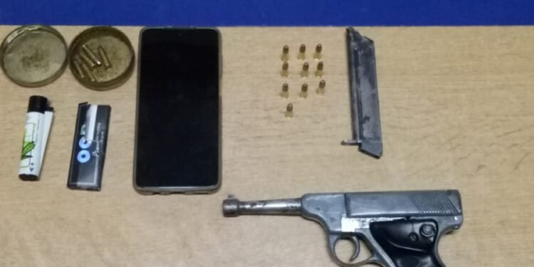 Barrio Italia: iba «calzado» y fue detenido por la AIC