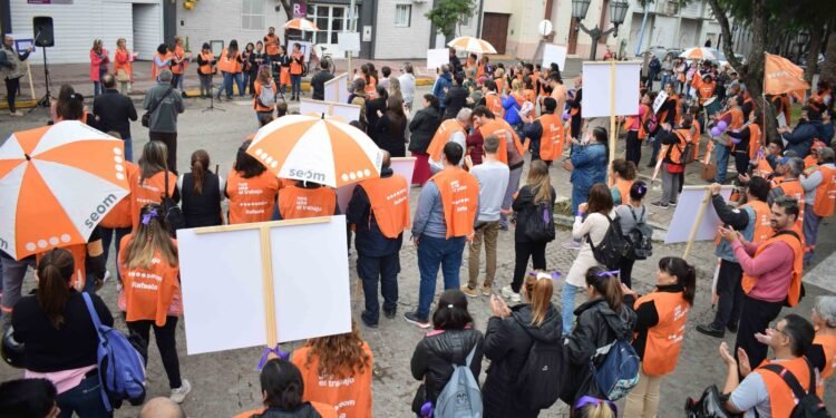 Importante movilización de trabajadores municipales frente a Protección Vial y Comunitaria