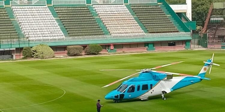 Para ir a una entrevista Helicóptero presidencial en la cancha de Ferro y una nueva polémica; ¿lo usó Alberto Fernández?