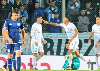 Racing volvió a perder en el torneo y no levanta