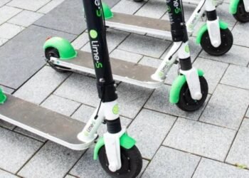 París expulsa a los vehículos eléctricos de alquiler