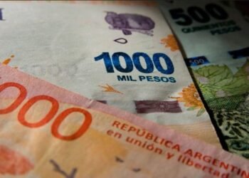 Robos en dos viviendas y una panadería