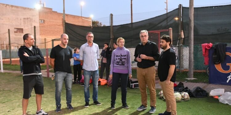 El Intendente visitó las instalaciones del Club 9 de Julio