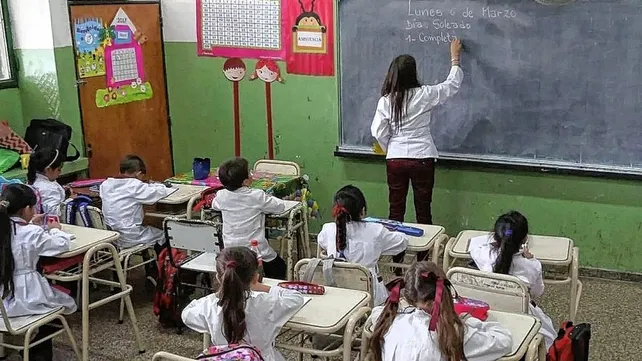 Un informe revela que tres de cada diez maestros de primaria trabajan en más de una escuela