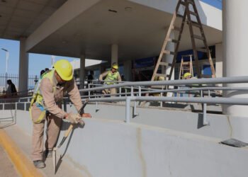 La provincia inició las obras en el Aeropuerto Sauce Viejo que le permitirán operar vuelos internacionales