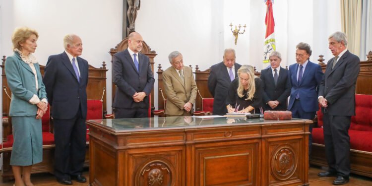 El gobernador Perotti participó del juramento de las nuevas autoridades del Sistema Penal