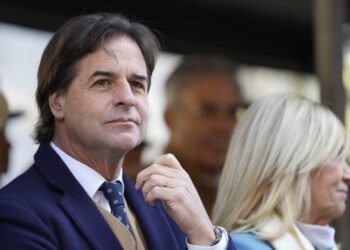 En Diputados Qué dijo Lacalle Pou antes de asistir al debate por la reforma jubilatoria en Uruguay