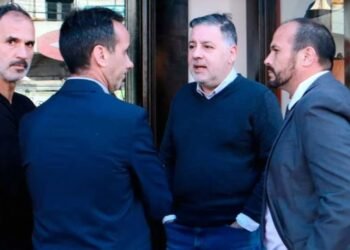 Caos en el Rojo Qué dijo Doman tras renunciar como presidente de Independiente