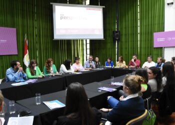 Mesa de trabajo para abordar las Políticas de cuidado en entornos laborales