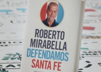 Mirabella presenta su libro «Defendamos Santa Fe» en Rafaela