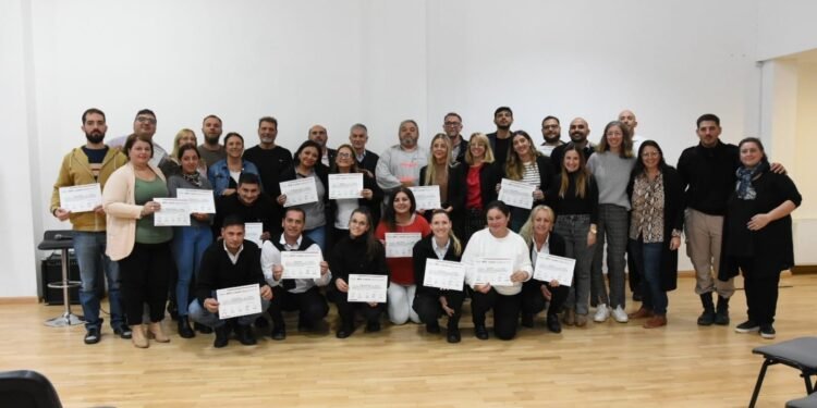 Entregaron certificados de la Diplomatura en Gestión para el Desarrollo Territorial