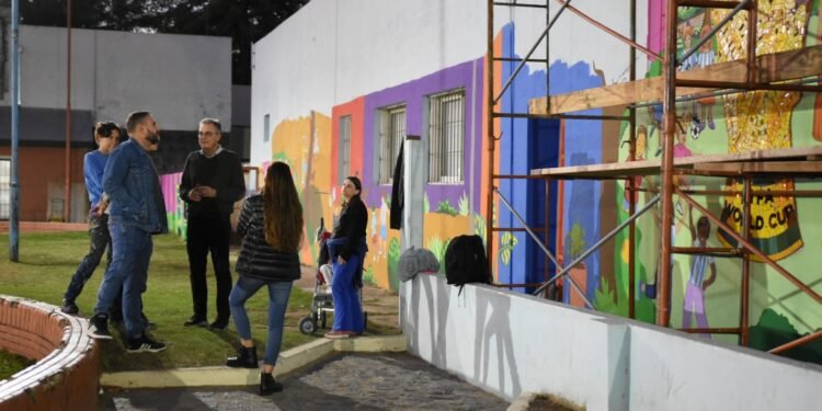 Hacemos Plaza: Luis Castellano y María Paz Caruso recorrieron el Parque Islas Malvinas