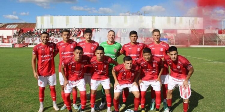 El «9» sigue sin ganar: empató ante Sol de América