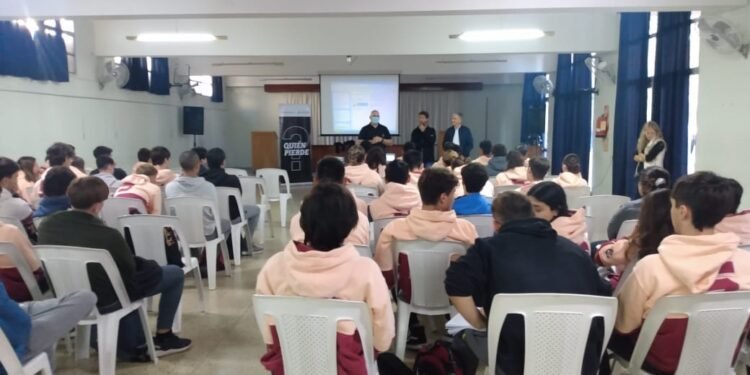 Nueva edición de «Mi primera licencia» en las escuelas secundarias