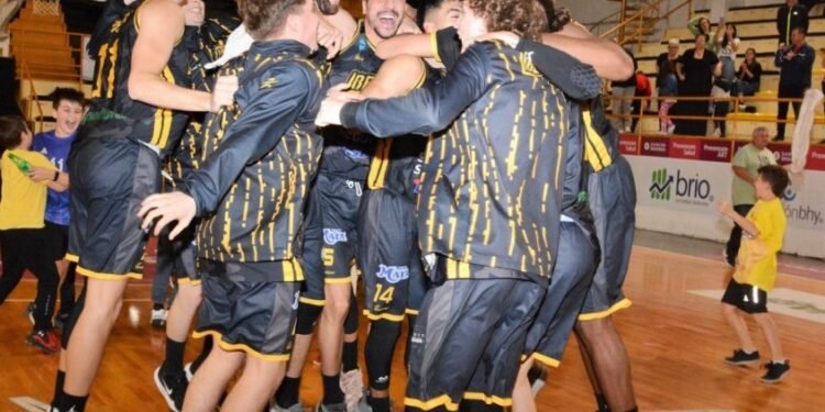 Libertad forzó el quinto partido ante GEPU