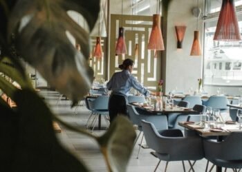 La ecuación argentina: crece el empleo pero pierden los salarios