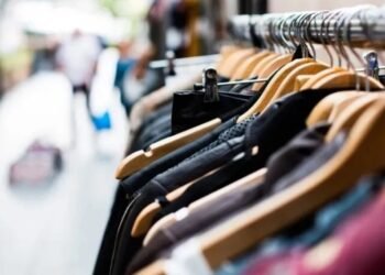 Continúa el suave declive de las ventas minoristas