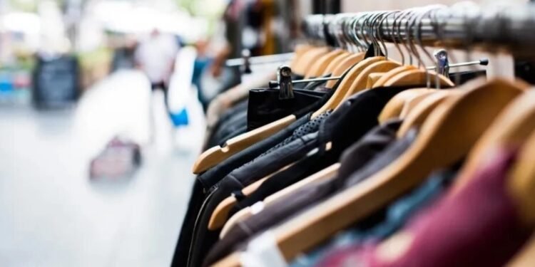 Continúa el suave declive de las ventas minoristas