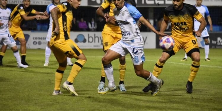 En Rafaela, Atlético perdió con Mitre