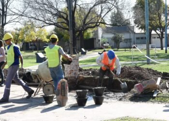 Hacemos Plaza: Avanzan los trabajos en barrio Martín Fierro