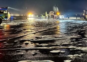 Un avión aterrizó en llamas en el aeropuerto de El Salvador