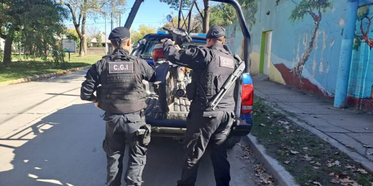 Secuestraron una moto: cédula verde adulterada