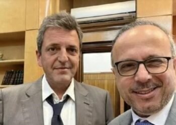 Apuntó contra el plan económico del Gobierno Antonio Aracre rompió el silencio